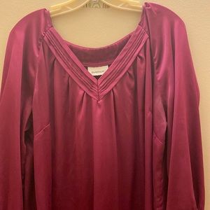 Avenue pink V-neck blouse.